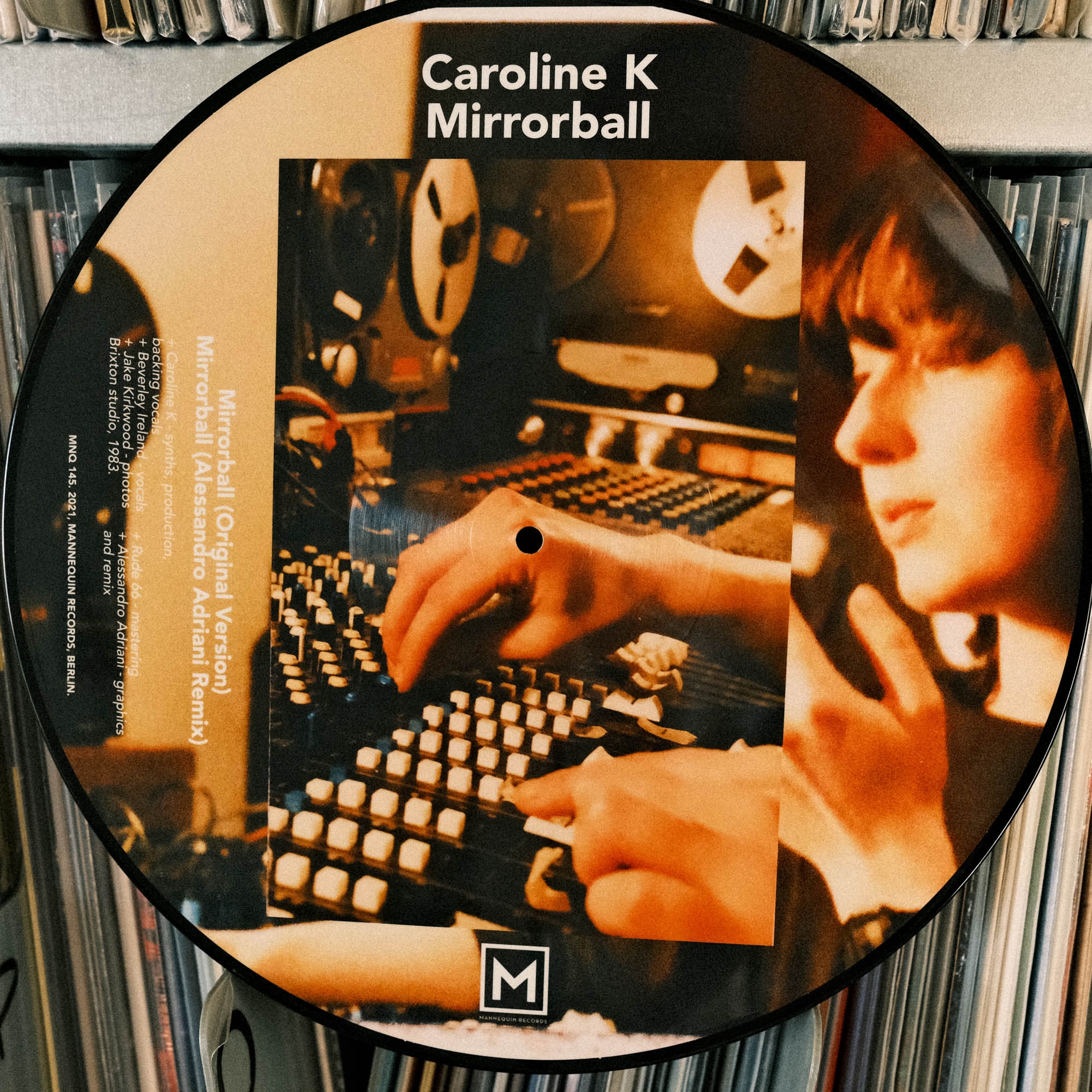 Caroline K – Mirrorball